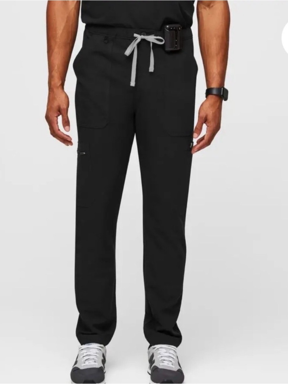 Figs Technical Collection - Black cargo scrub pants, sz L Men’s or unisex